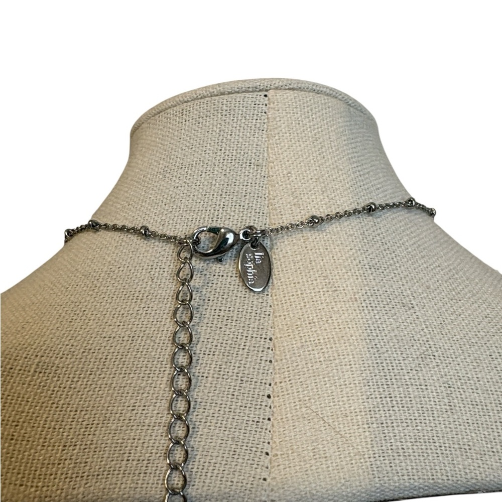 Vintage Lia Sophia Jasmine Flower Pendant Necklace Silver Tone Black Enamel - Picture 6 of 7